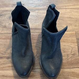 Men's Classic Black Leather Boots